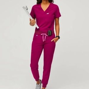 Figs Dark Magenta Small Catarina One Pocket / Small Petite Zamora